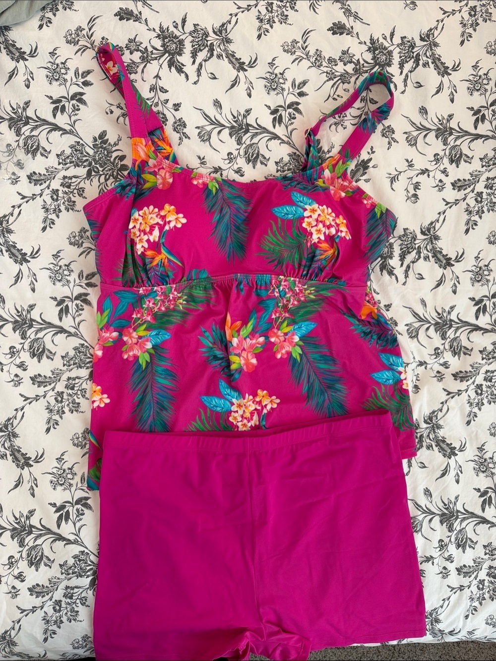 Swimsuits For All Fuchsia Tropical Floral Tankini with Solid Fuchsia Short